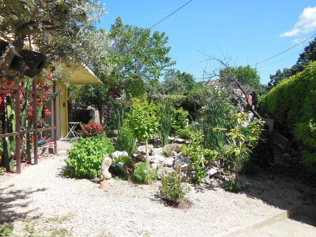 O Doux S'Home Lédenon Exteriör bild