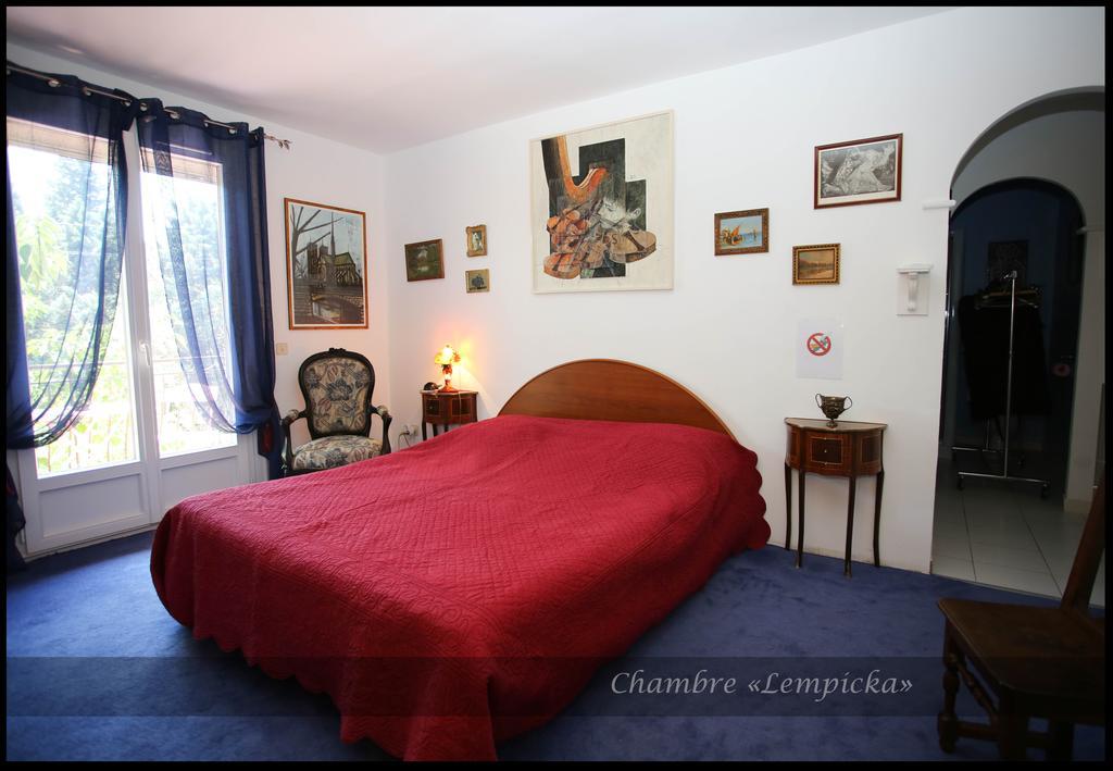 O Doux S'Home Lédenon Rum bild